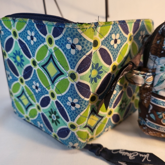 Vera Bradley Daisy Daisy Lime Green & Blue Geometric Bifold Wallet - Picture 5 of 9